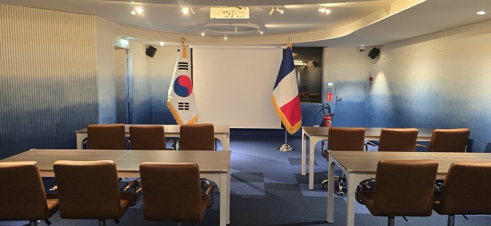 새롭게 단장하고 교민사회에 개방하는 주불대사관 영사부 행사장 ©주불대사관 제공